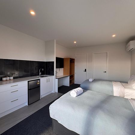 Luminous Tekapo Hotel เลคเทคาโป ภายนอก รูปภาพ