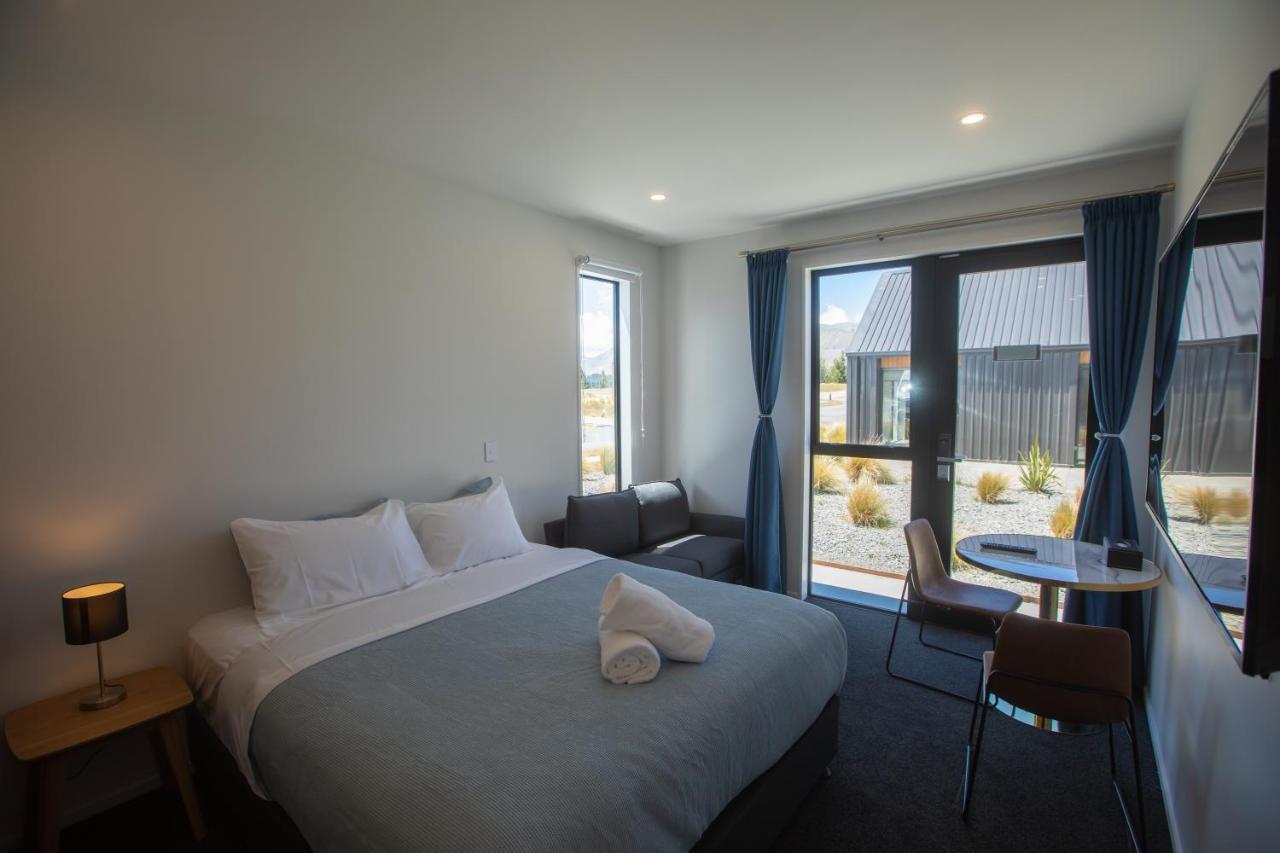 Luminous Tekapo Hotel เลคเทคาโป ภายนอก รูปภาพ