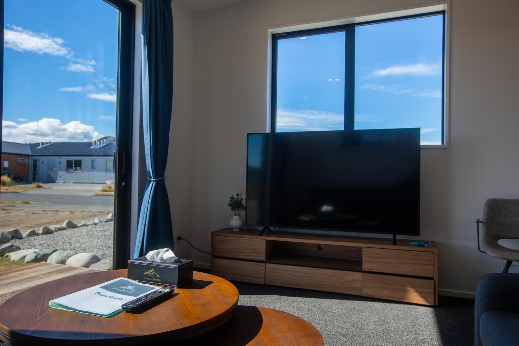 Luminous Tekapo Hotel เลคเทคาโป ภายนอก รูปภาพ