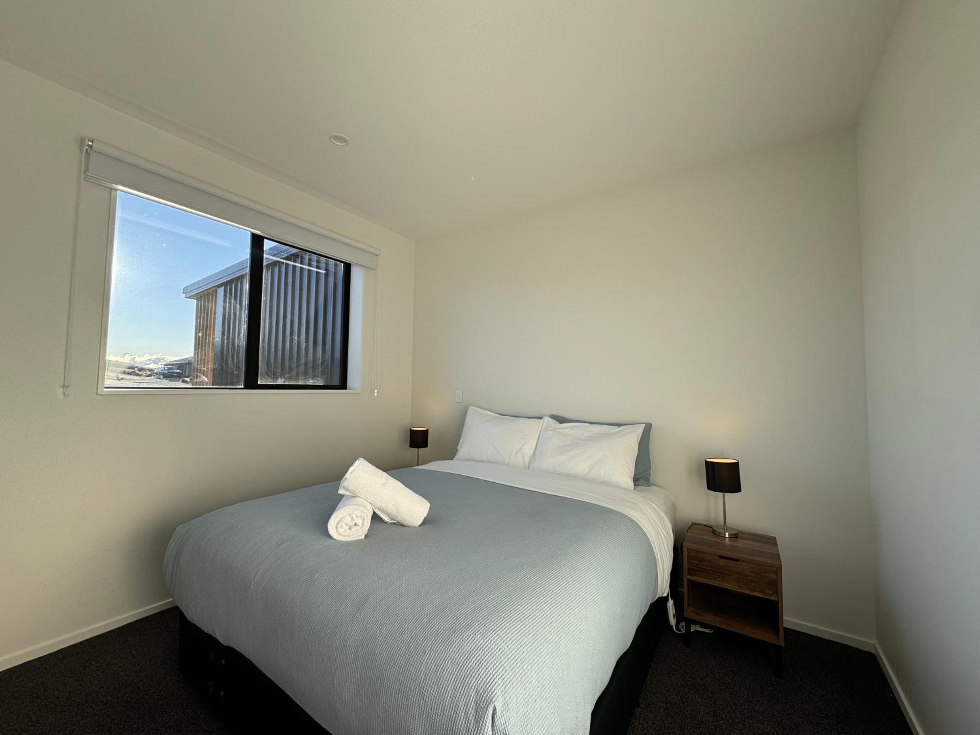 Luminous Tekapo Hotel เลคเทคาโป ภายนอก รูปภาพ