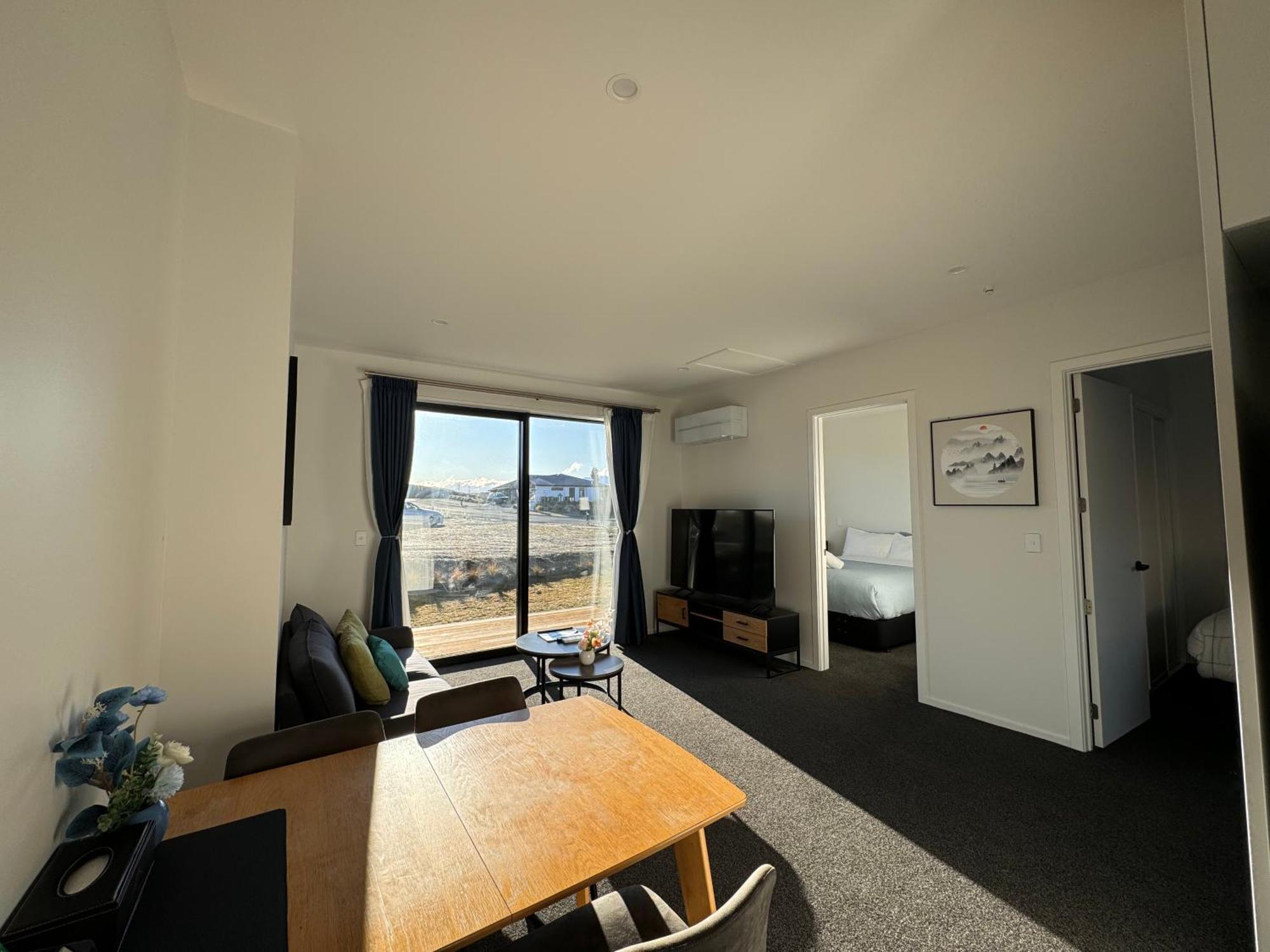 Luminous Tekapo Hotel เลคเทคาโป ภายนอก รูปภาพ